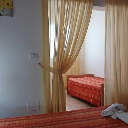 Cristina לינה וארוחת בוקר 3*