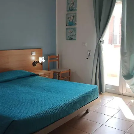 Cristina לינה וארוחת בוקר