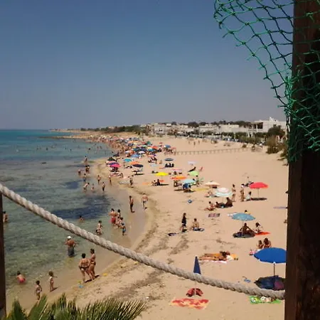 לינה וארוחת בוקר Cristina 3*