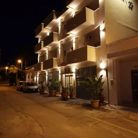 Cristina לינה וארוחת בוקר 3*