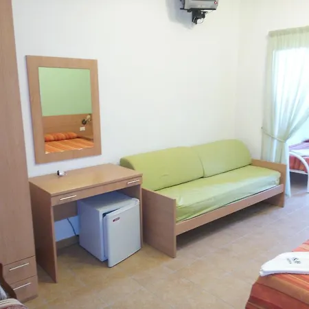 Couette-café Cristina 3*